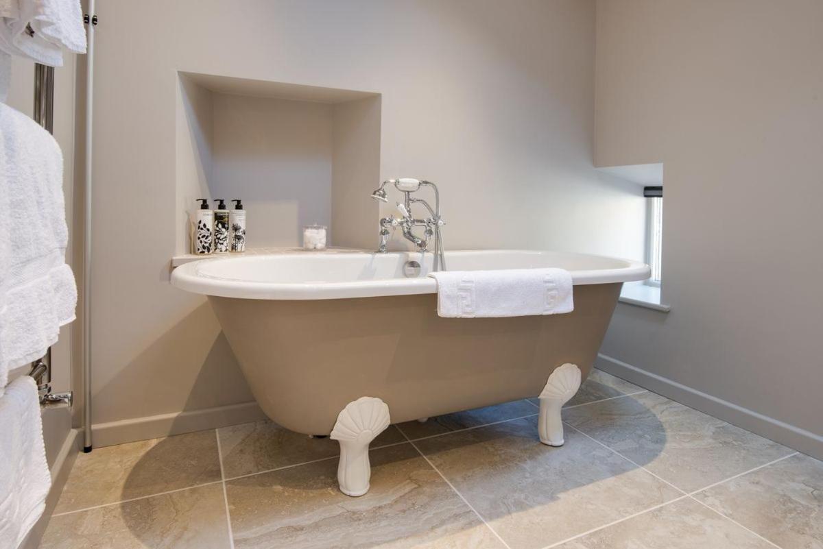 Williamston Barn Villa Slaggyford ภายนอก รูปภาพ